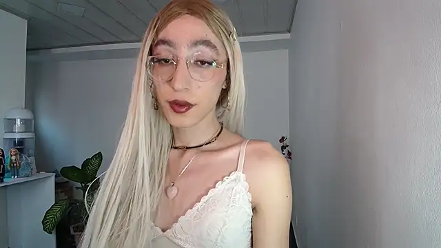 Snapshot of NicoleCortez chatting on 23, 1, 2025 NicoleCortez online show from 23, 1, 2025