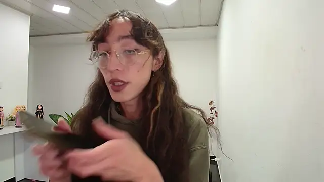 Snapshot of NicoleCortez chatting on 7, 3, 2025 NicoleCortez online show from 7, 3, 2025