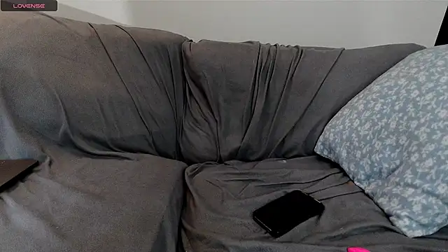 Snapshot of EmoDream1998 chatting on 5, 11, 2025 EmoDream1998 online show from 5, 11, 2025