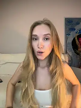 Snapshot of MariaTull chatting on 26, 10, 2025 MariaTull online show from 26, 10, 2025