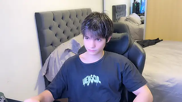 SasukeUhchiaa online show from 14, 3, 2025