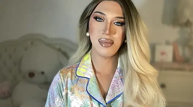 Ts glamxxxx online show from 14, 3, 2025