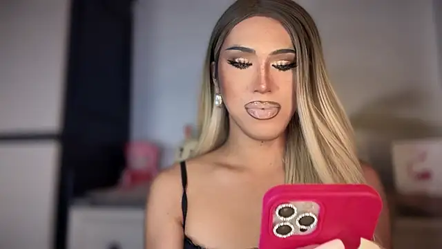 Ts glamxxxx online show from 6, 1, 2026