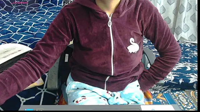 Snapshot of sexyrihana1 chatting on 31, 12, 2024 sexyrihana1 online show from 31, 12, 2024