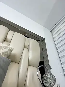 ALISSON FOXXX1 online show from 18, 9, 2025