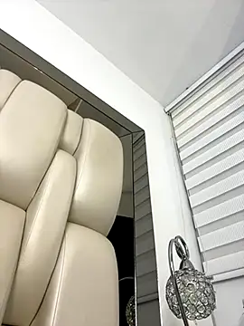 ALISSON FOXXX1 online show from 28, 9, 2025