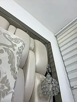 ALISSON FOXXX1 online show from 4, 2, 2026