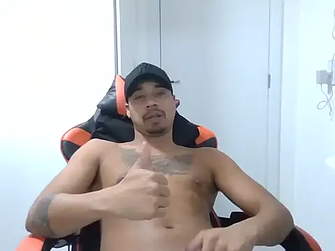 Juninho10c online show from 8, 11, 2025