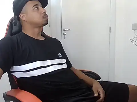 Juninho10c online show from 13, 11, 2025