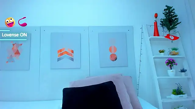 AlessiaMarcu- online show from 2, 12, 2024