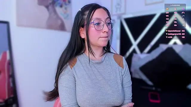 Snapshot of lucy_neil chatting on 27, 2, 2025 lucy neil online show from 27, 2, 2025