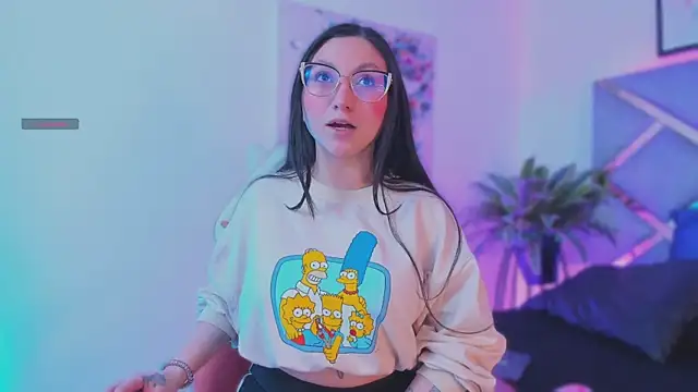 Snapshot of lucy_neil chatting on 14, 11, 2025 lucy neil online show from 14, 11, 2025