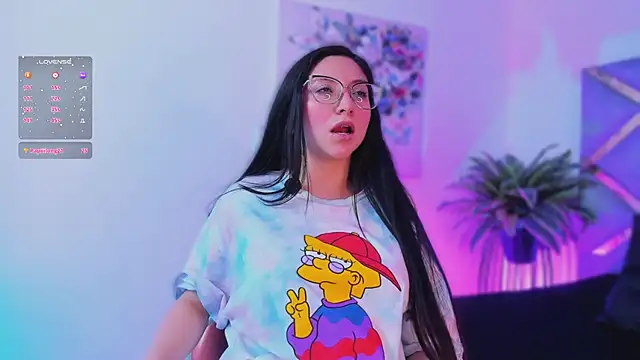 Snapshot of lucy_neil chatting on 21, 12, 2025 lucy neil online show from 21, 12, 2025