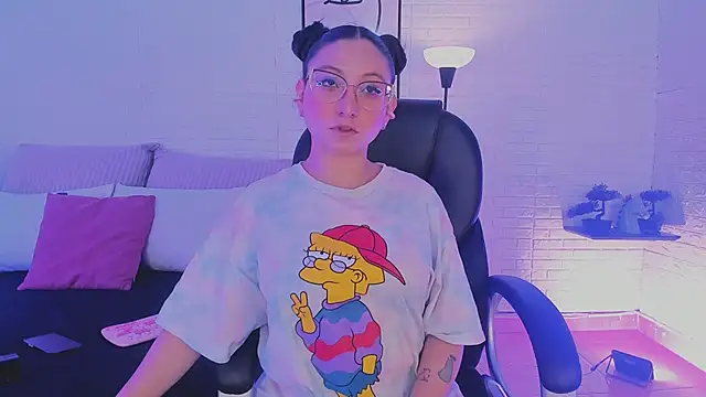 Snapshot of lucy_neil chatting on 16, 1, 2026 lucy neil online show from 16, 1, 2026