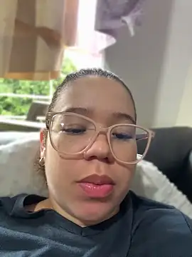 Lucyklein2022 online show from 29, 5, 2026