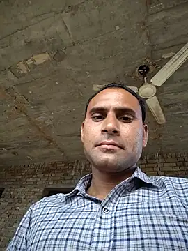 Maneeshpoppy online show from 3, 7, 2026