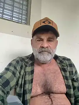 Snapshot of Peludo173317 chatting on 8, 7, 2026 Peludo173317 online show from 8, 7, 2026