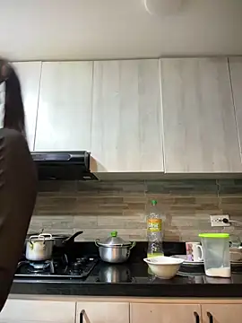 vaness weet online show from 3, 3, 2025