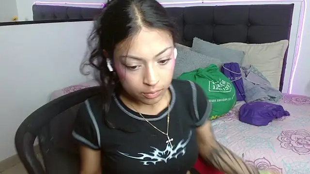 Snapshot of vaness_weet chatting on 30, 5, 2026 vaness weet online show from 30, 5, 2026
