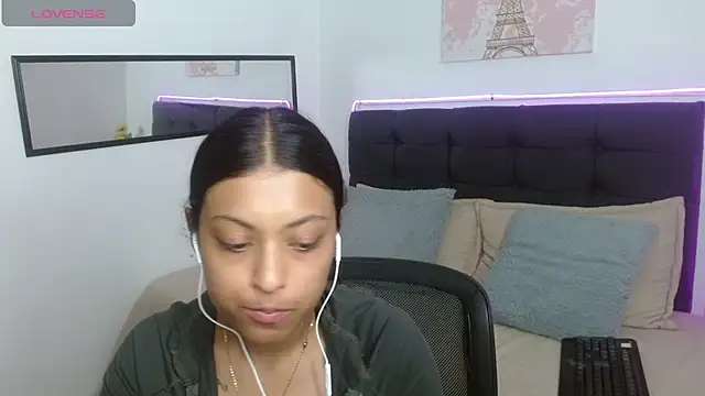 Snapshot of vaness_weet chatting on 16, 7, 2026 vaness weet online show from 16, 7, 2026