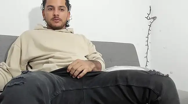 tuyo1995 online show from 2, 3, 2025