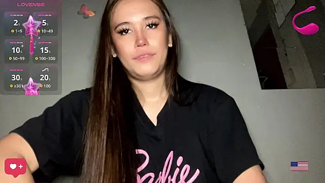 Snapshot of MeganTheRarest chatting on 23, 6, 2026 MeganTheRarest online show from 23, 6, 2026
