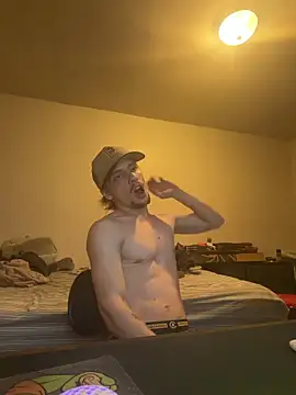 Snapshot of trippyski chatting on 14, 4, 2026 trippyski online show from 14, 4, 2026