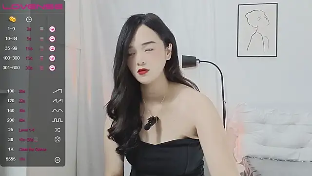 Snapshot of QiuPeiPeimmm chatting on 4, 12, 2024 QiuPeiPeimmm online show from 4, 12, 2024