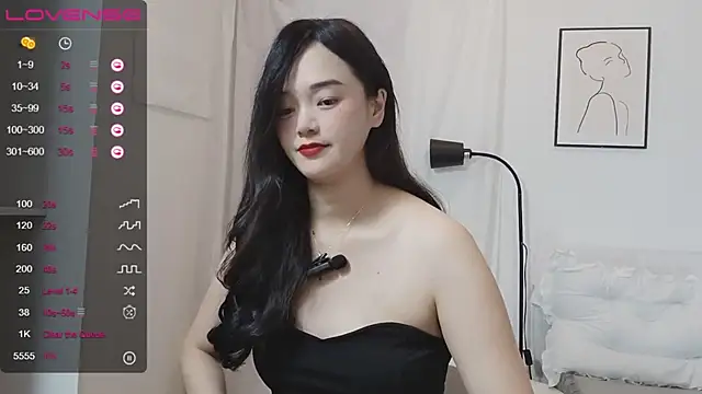 Snapshot of QiuPeiPeimmm chatting on 4, 12, 2024 QiuPeiPeimmm online show from 4, 12, 2024