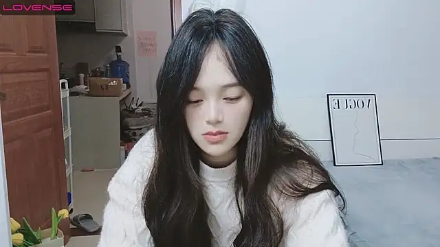 Snapshot of QiuPeiPeimmm chatting on 28, 2, 2025 QiuPeiPeimmm online show from 28, 2, 2025