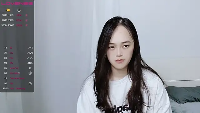 Snapshot of QiuPeiPeimmm chatting on 13, 3, 2025 QiuPeiPeimmm online show from 13, 3, 2025