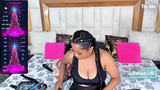 BellaKarla online show from 26, 12, 2024