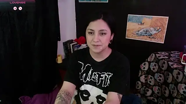 Snapshot of AbsentaVert chatting on 27, 11, 2025 AbsentaVert online show from 27, 11, 2025