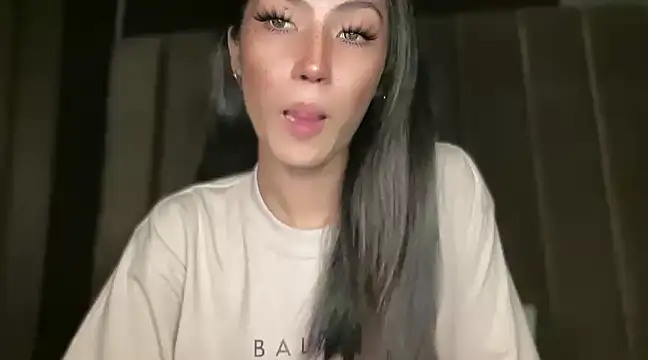 Bella Gordon online show from 22, 1, 2025