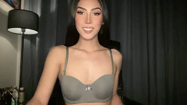 Bella Gordon online show from 13, 9, 2025