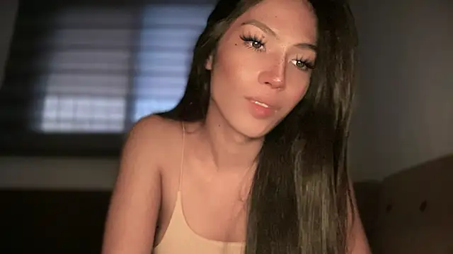 Snapshot of Bella_Gordon chatting on 2, 6, 2026 Bella Gordon online show from 2, 6, 2026
