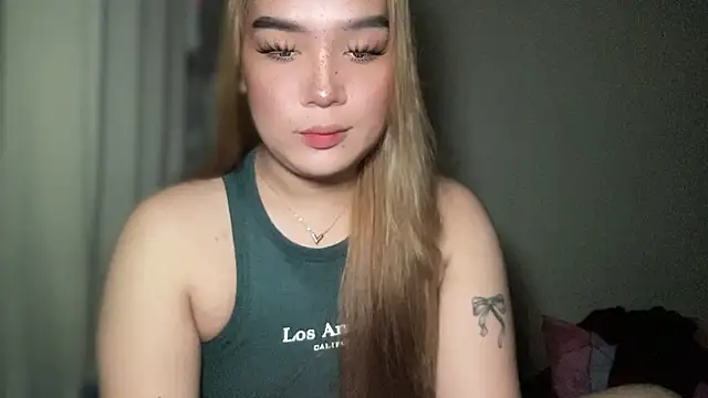 Snapshot of MissCataleyaxxx chatting on 6, 2, 2025 MissCataleyaxxx online show from 6, 2, 2025