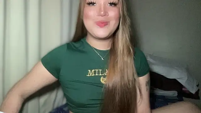 Snapshot of MissCataleyaxxx chatting on 18, 2, 2025 MissCataleyaxxx online show from 18, 2, 2025