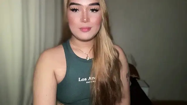 Snapshot of MissCataleyaxxx chatting on 19, 3, 2025 MissCataleyaxxx online show from 19, 3, 2025