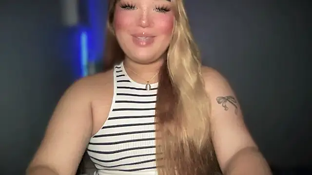 Snapshot of MissCataleyaxxx chatting on 14, 9, 2025 MissCataleyaxxx online show from 14, 9, 2025