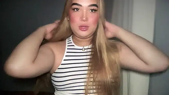 Snapshot of MissCataleyaxxx chatting on 12, 10, 2025 MissCataleyaxxx online show from 12, 10, 2025