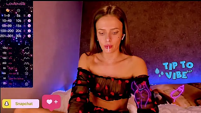 Snapshot of madina_taher chatting on 28, 2, 2025 madina taher online show from 28, 2, 2025