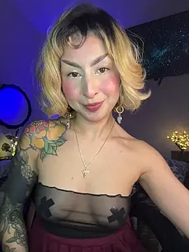 Cinamoonn online show from 6, 4, 2026