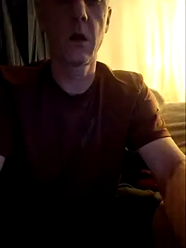 Snapshot of Wanking_Wiggiler chatting on 11, 10, 2025 Wanking Wiggiler online show from 11, 10, 2025