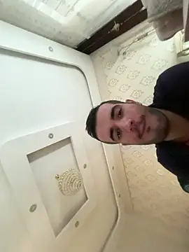 boyygirlls online show from 7, 10, 2025