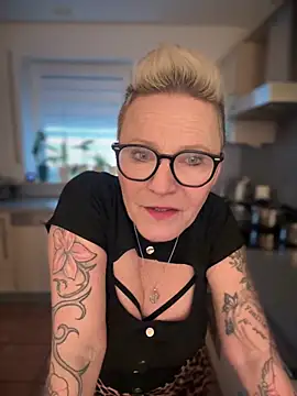 German Milf online show from 23, 1, 2025