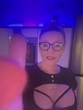 German Milf online show from 10, 2, 2025