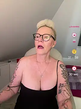 German Milf online show from 8, 6, 2026