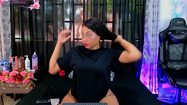 Snapshot of BLACK_ROSSE_1 chatting on 2, 10, 2025 BLACK ROSSE 1 online show from 2, 10, 2025