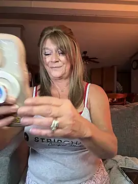 cowgirlc online show from 18, 10, 2025